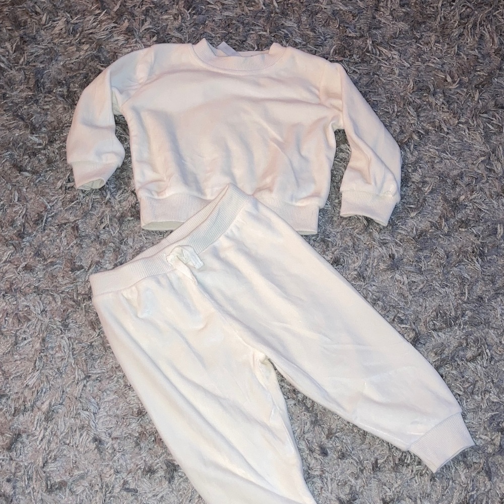 6-9 months boy girl soft off white Sweatshirt and Jogger Set charlotte & star ⭐️